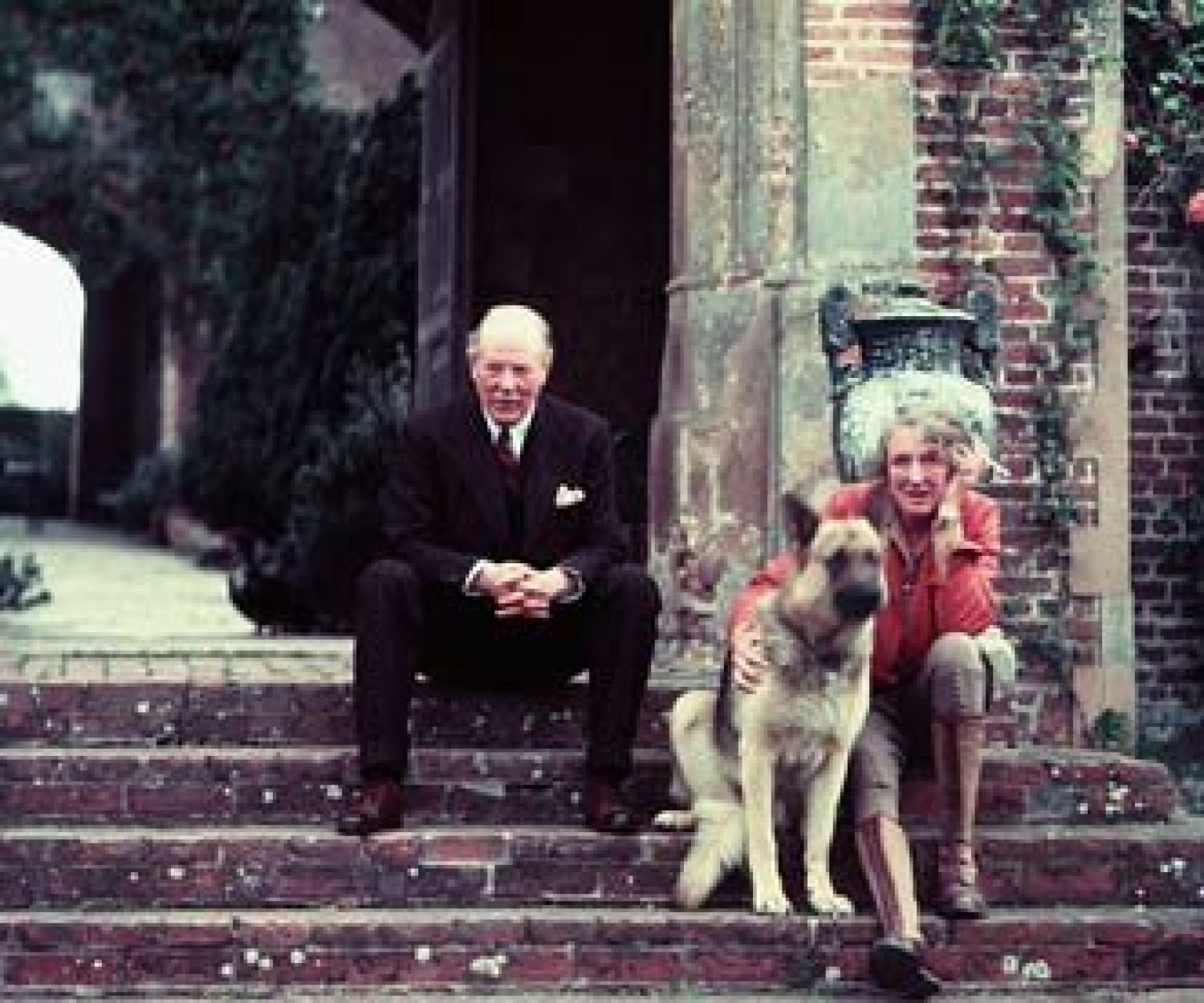 Harold-Nicolson-and-Vita-Sackville-West image