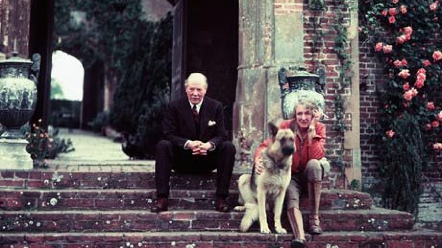 Harold-Nicolson-and-Vita-Sackville-West image