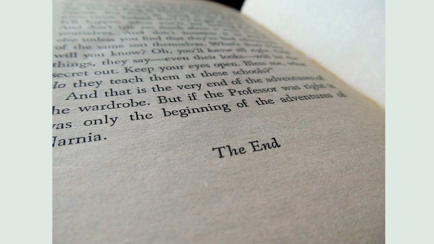 To peek or not to peek