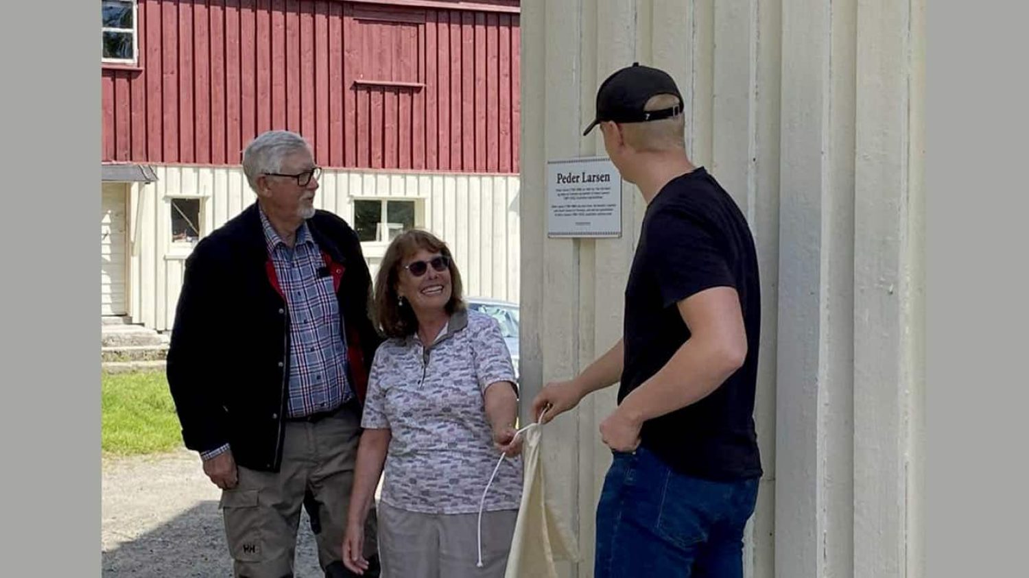 Commemorative plaque unveiling