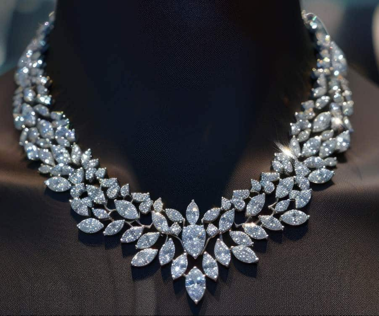 Elegant diamond necklace